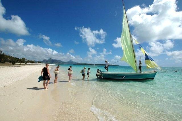 Coin De Paradis Luxury Beachfront Apartment Mauritius Exterior photo